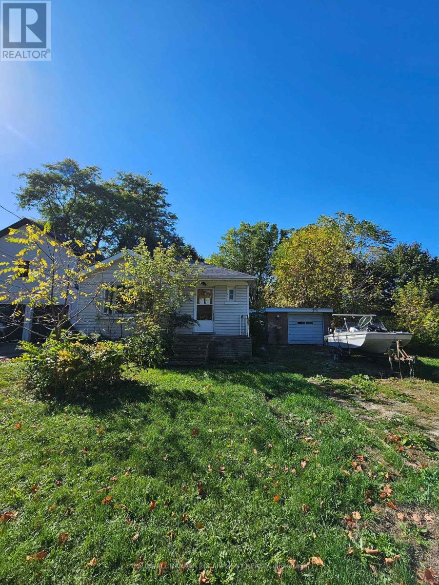 10 Margaret St, Halton Hills, ON L7G 1V6