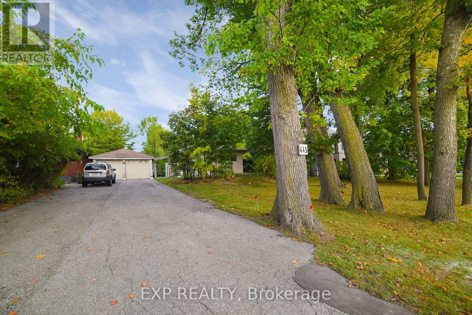 445 Martin Grove Rd, Toronto, ON M9B 4M2