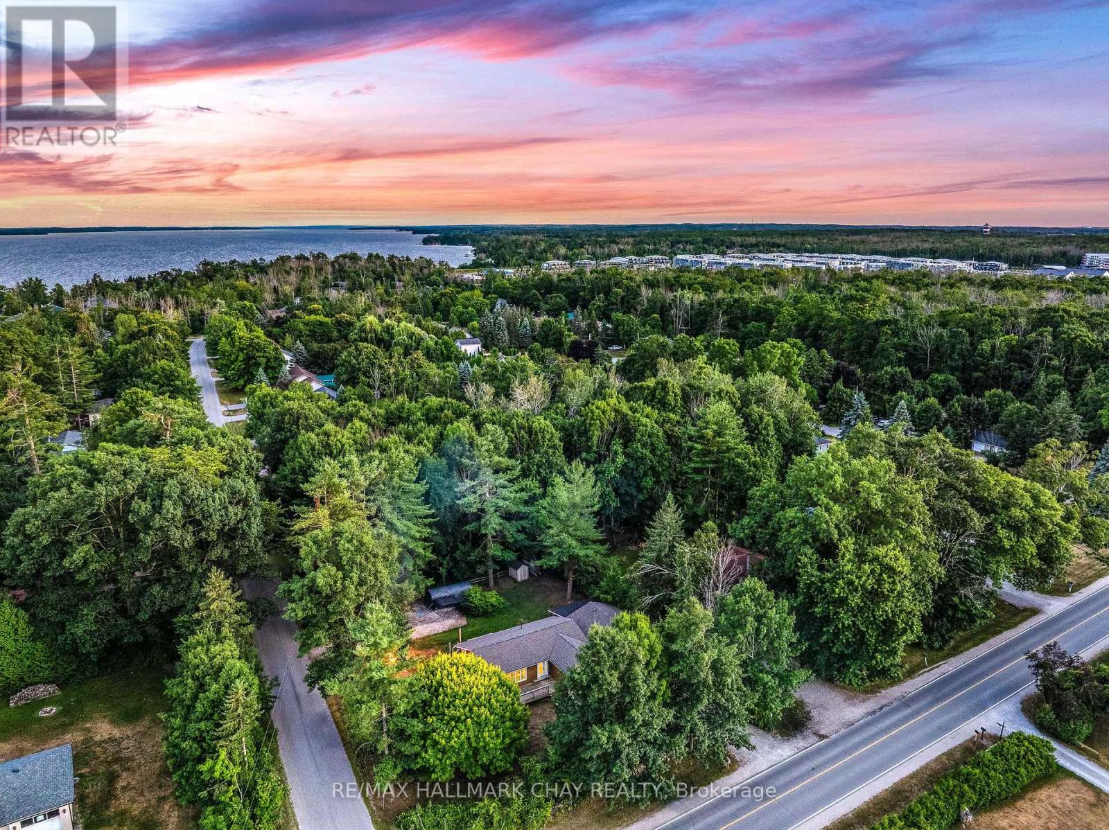 135 Big Bay Point Rd, Innisfil, ON L9S 2N3