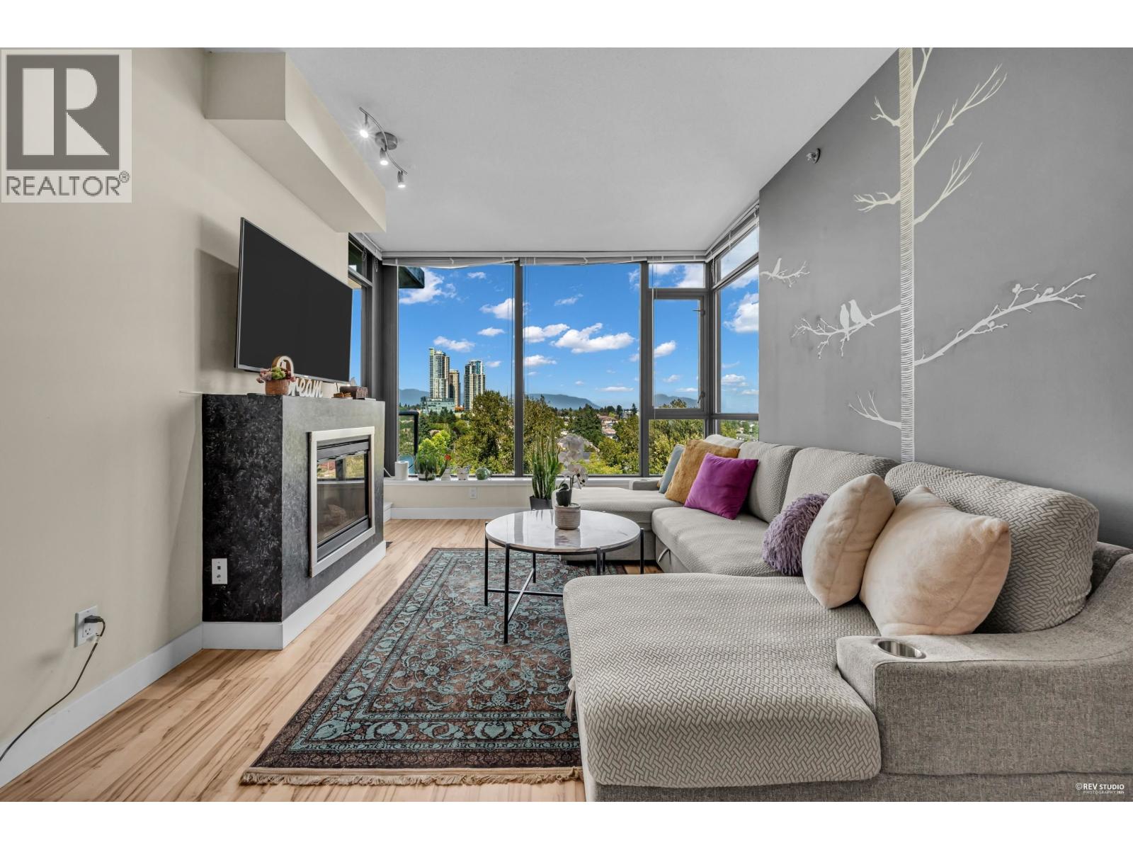 7088 18th Avenue Unit 1606, Burnaby, BC V3N 0A2