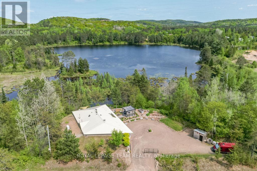 188 Paugh Lake Rd, Madawaska Valley, ON K0J 1B0