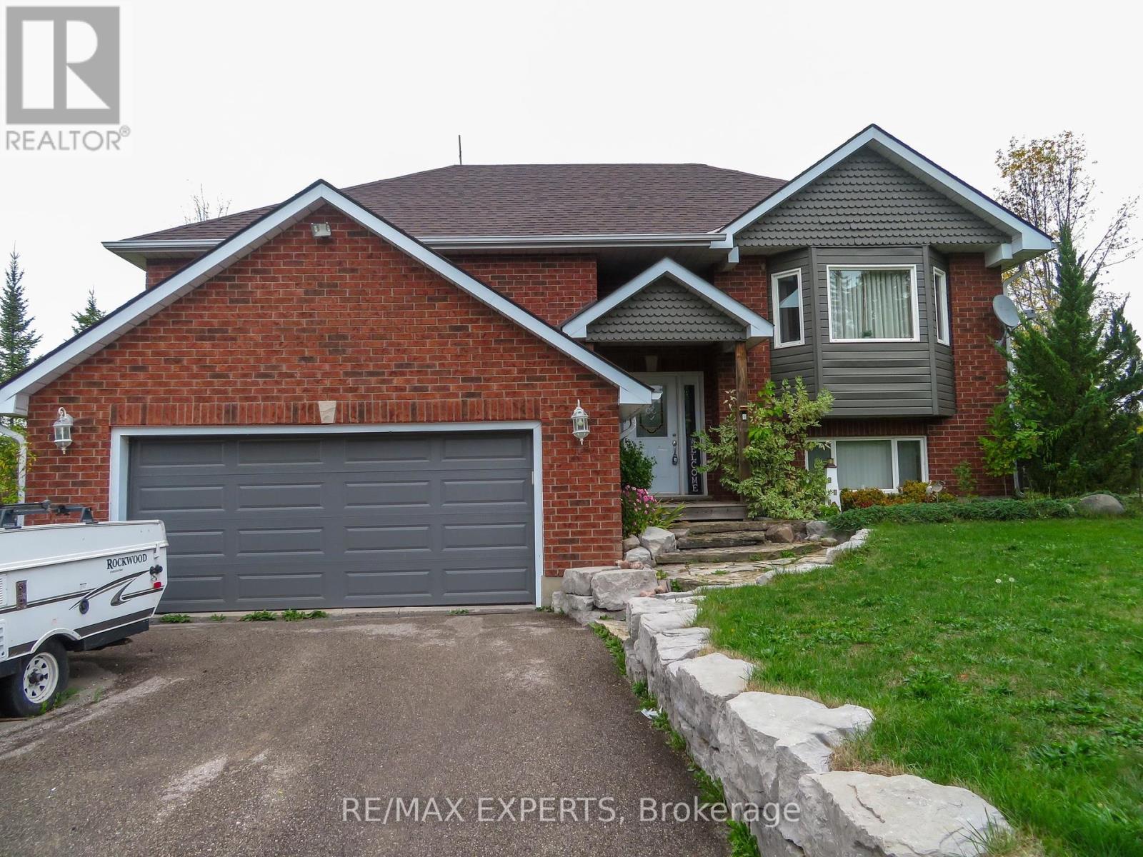3771 Harrys Ln, Ramara, ON L3V 0L1