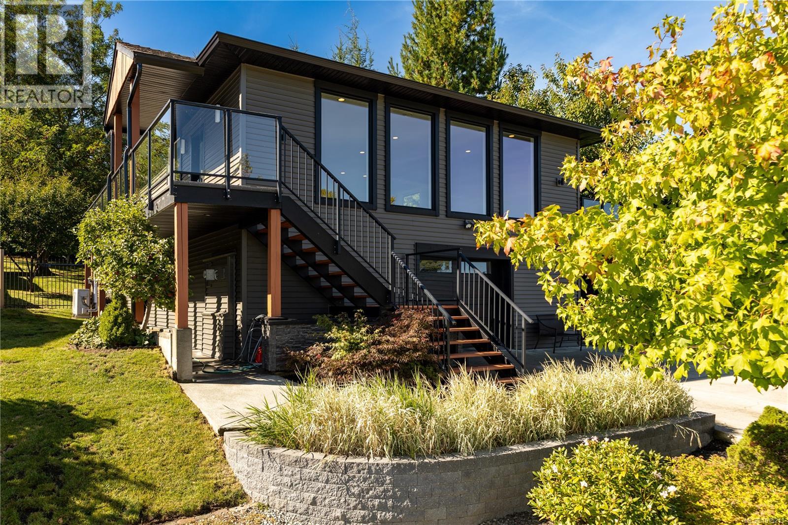 953 Holm Rd, Campbell River, BC V9H 1V7