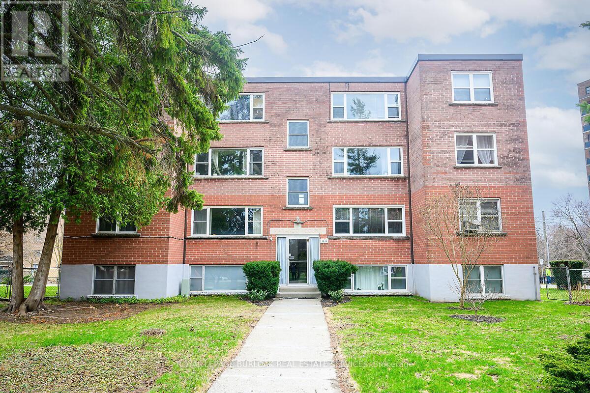 9 2422 New St, Burlington, ON L7R 1J6