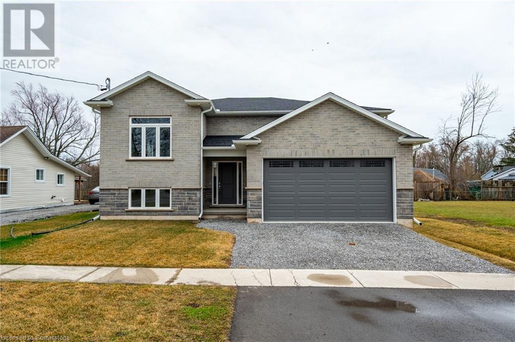 735 Dominion Rd, Fort Erie, ON L2A 1G9