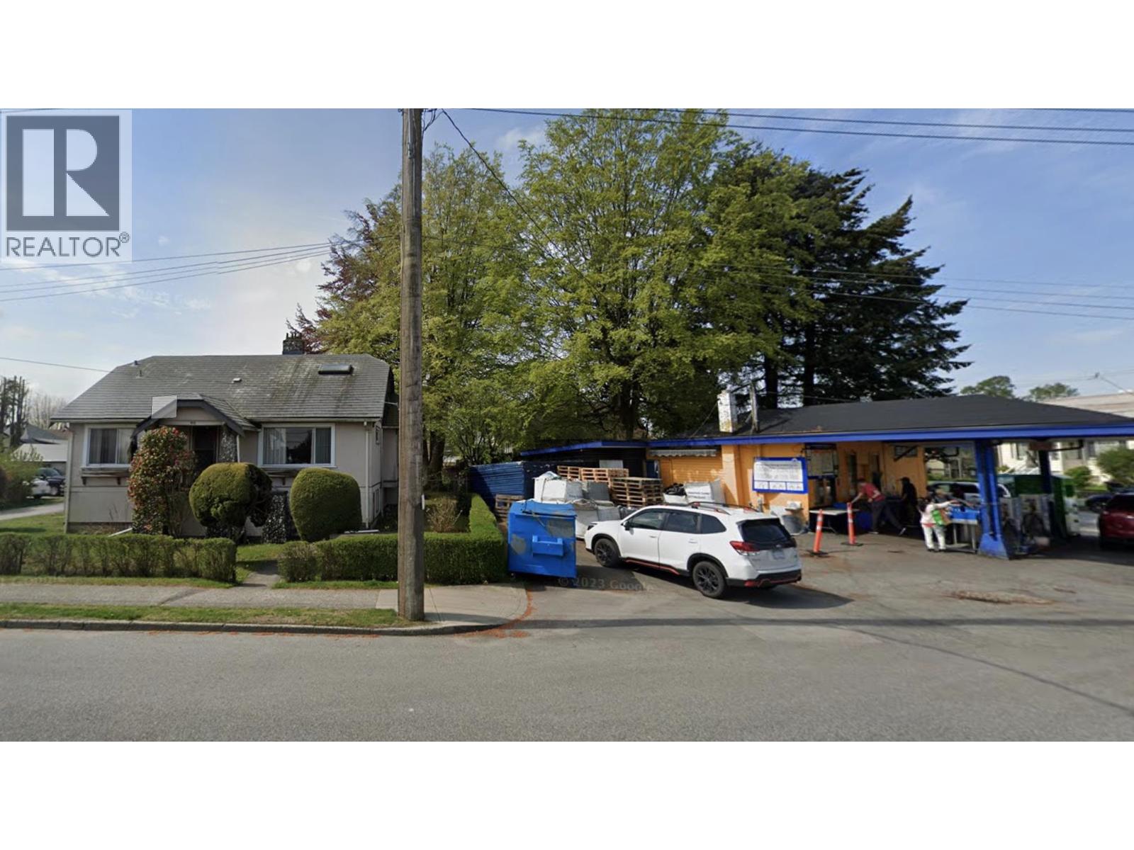 916 Eighth St, New Westminster, BC V3M 3T2