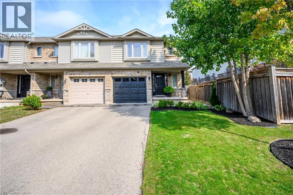69 Escarpment Dr, Hamilton, ON L8E 5G9