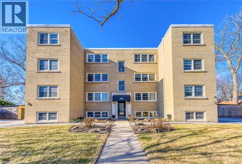 288 Reynolds Street Unit 1, Oakville, ON L6J 3L4