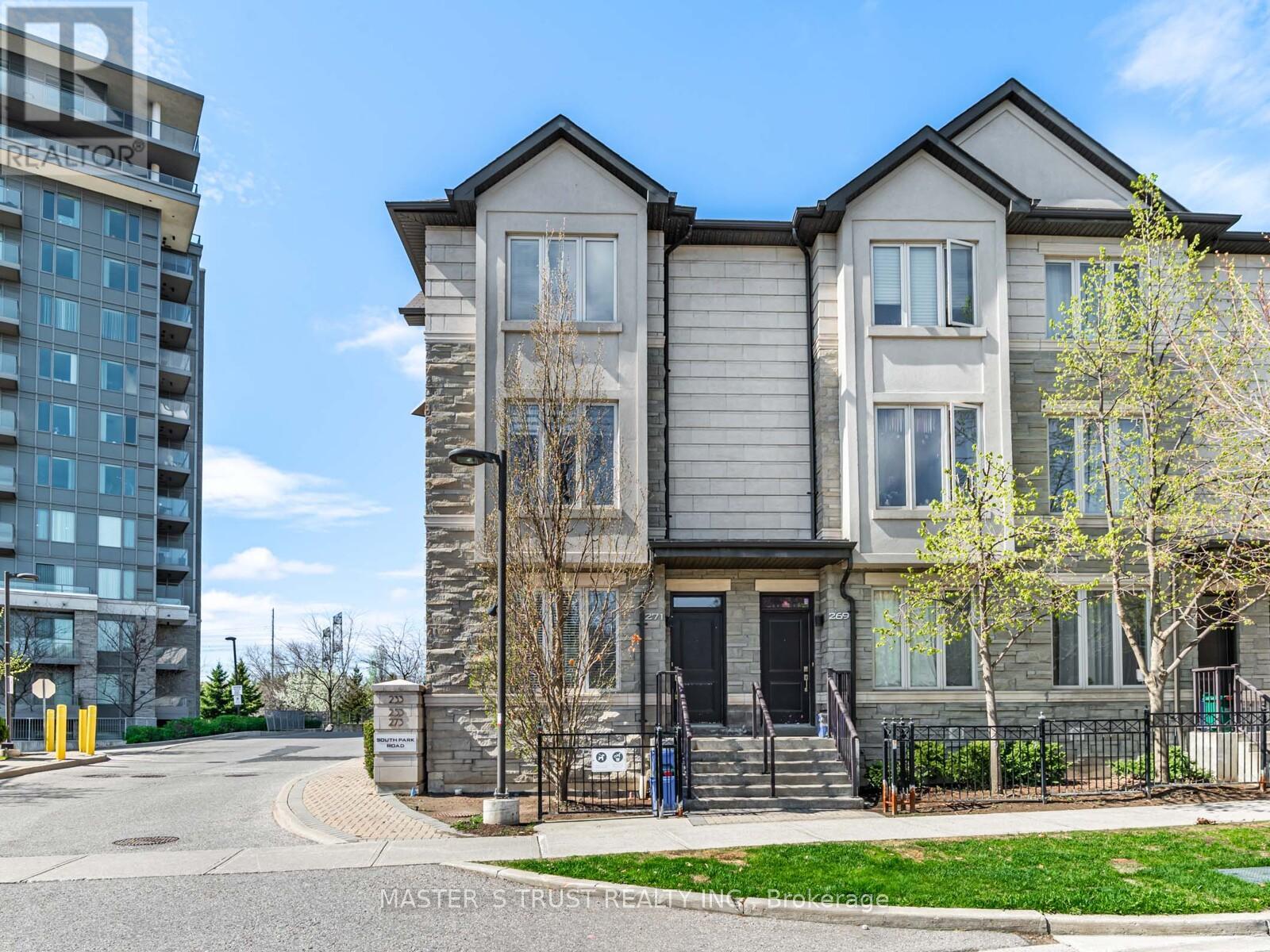 271 S Park Rd, Markham, ON L3T 7W1