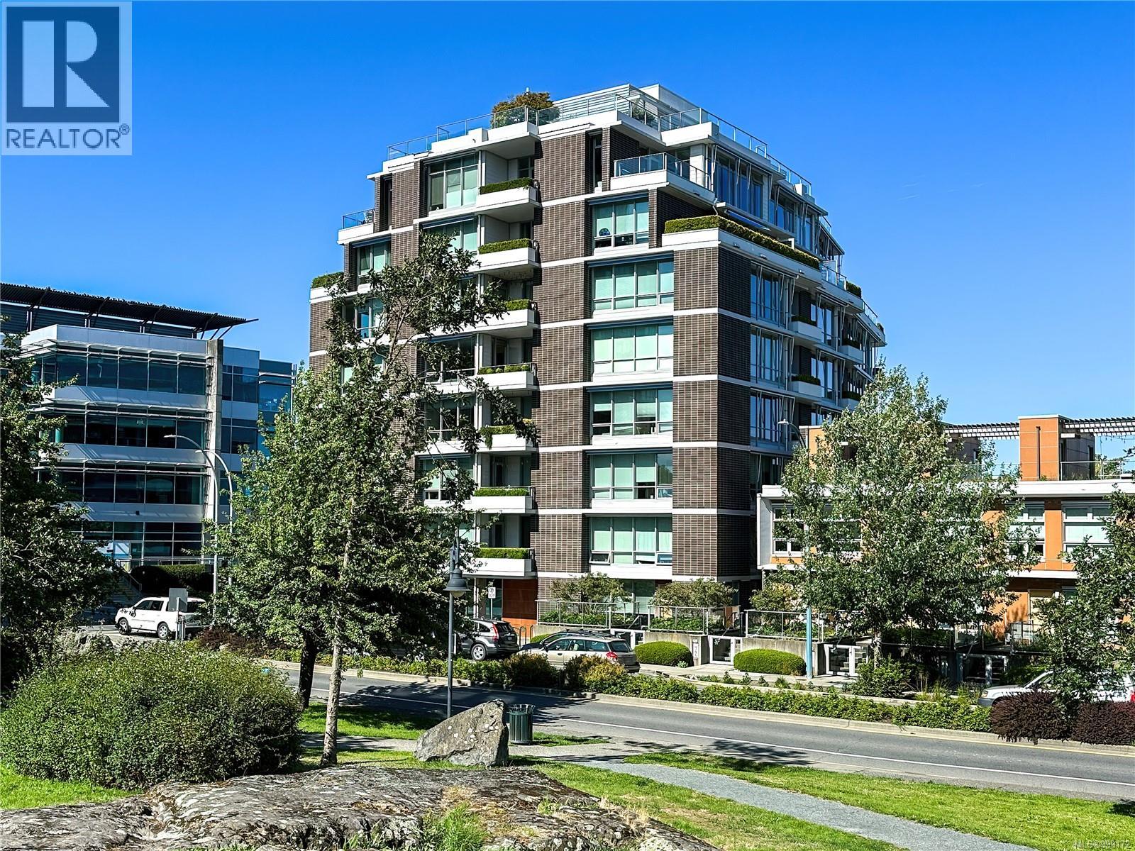 399 Tyee Rd Unit 305 Rd, Victoria, BC V9A 0A8