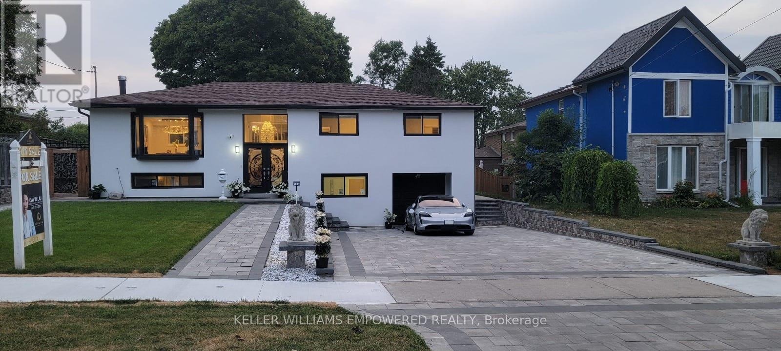 112 Kingslake Rd, Toronto Don Valley Village, ON M2J 3E8