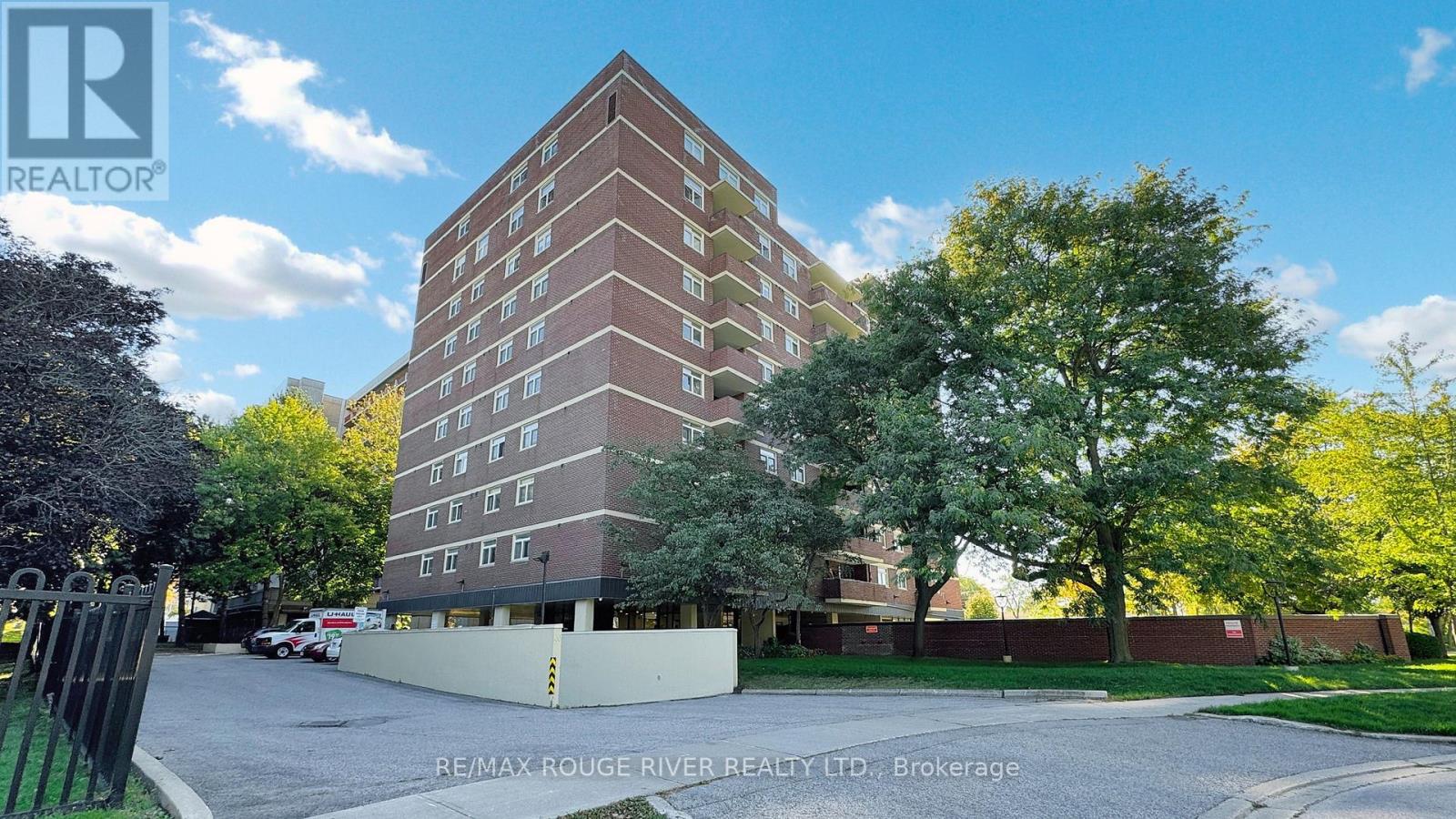 203 40 Chichester Pl, Toronto, ON M1T 3R6