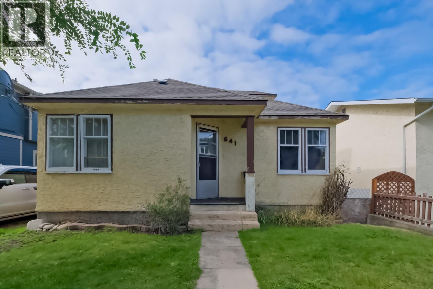 641 Papineau St, Penticton, BC V2A 4X8