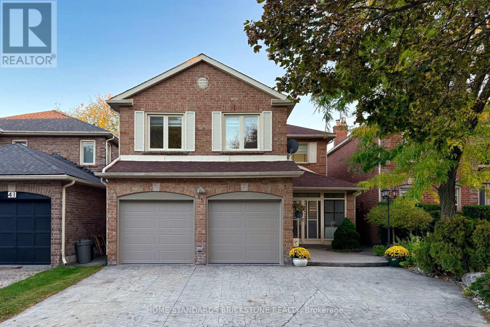 45 Spring Gate Blvd, Vaughan, ON L4J 3C9