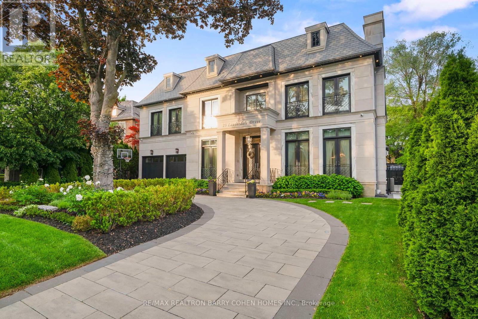 23 Lauderdale Dr, Toronto St. Andrew-windfields, ON M2L 2A8