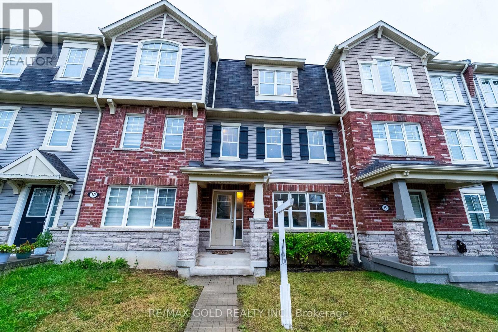 8 Metro Cres, Brampton, ON L7A 4P2