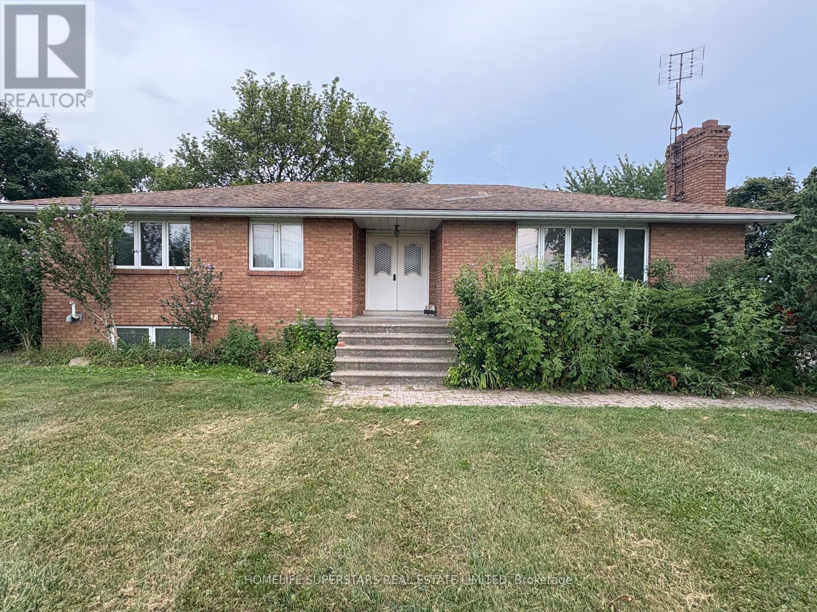 241 County Rd 42, Lakeshore, ON N0R 1K0