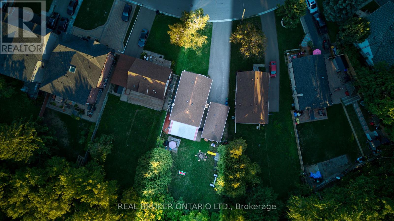 18 Adanac Dr, Toronto, ON M1M 2E4
