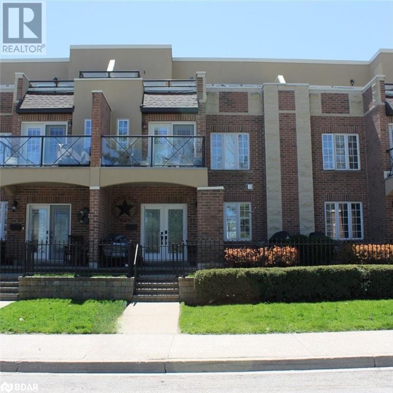 11 White Oaks Rd, Barrie, ON L4N 5A2