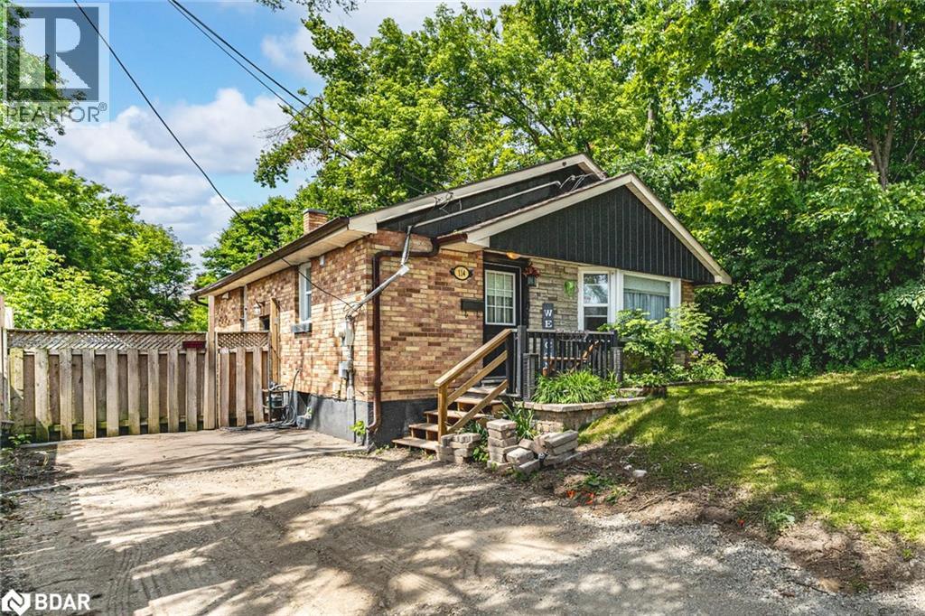 114 Maple Ave, Barrie, ON L4N 1S4