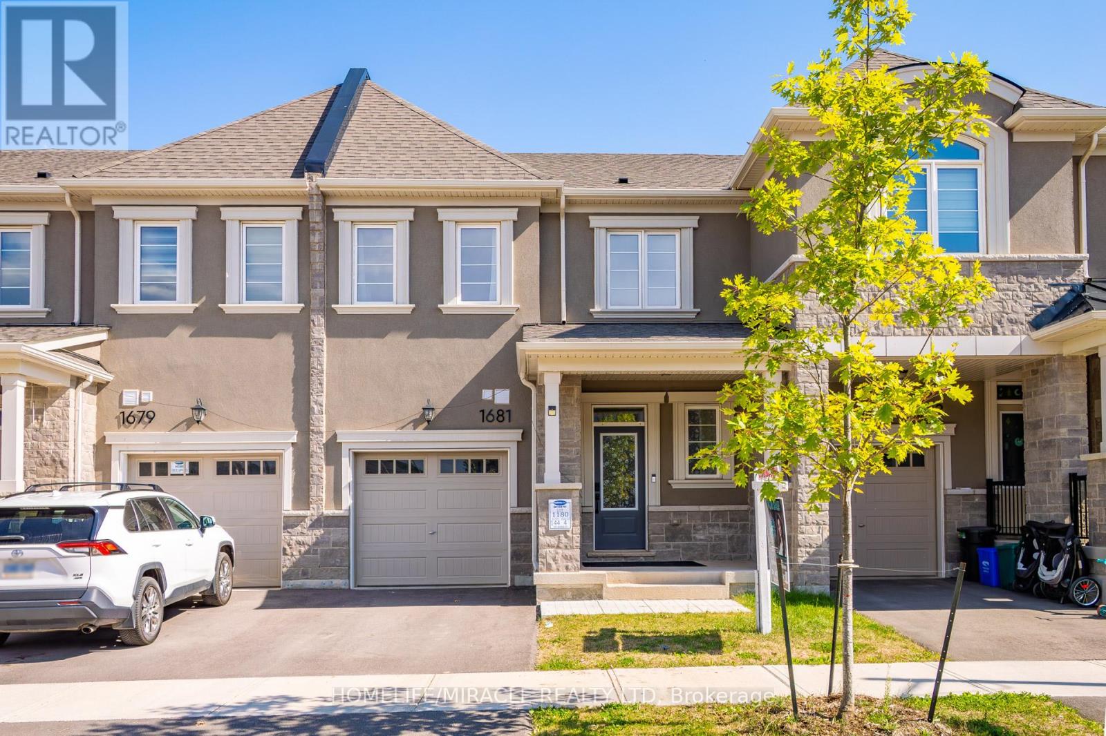 1681 Sauble Ct, Milton Bw Bowes, ON L9E 1Y6