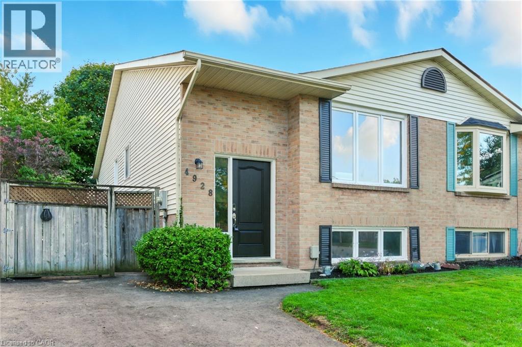 4928 Hickory Ln, Beamsville, ON L0R 1B5