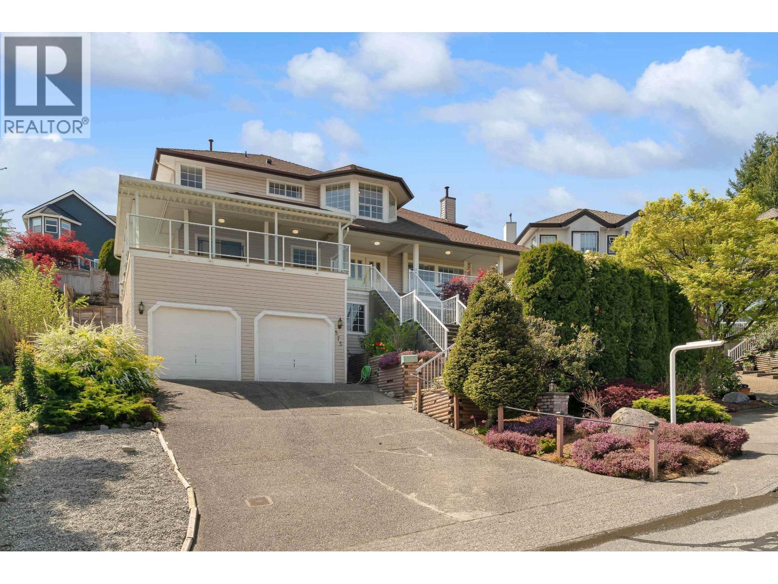 575 Clearwater Way, Coquitlam, BC V3C 5W5