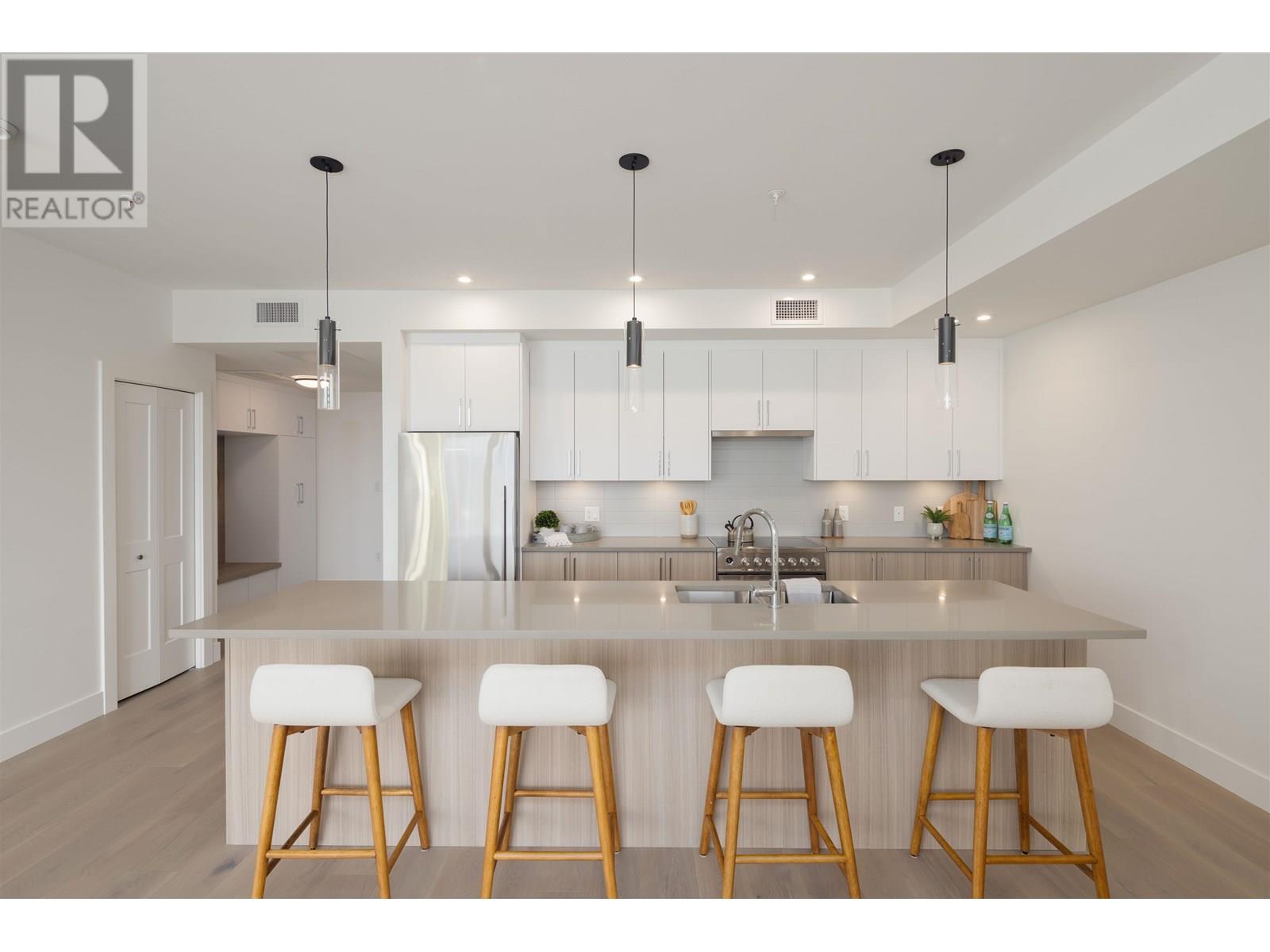 3405 Mamquam Road Unit 101, Squamish, BC V8B 1E4