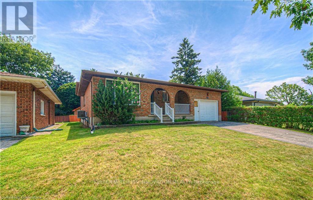 641 Black Oak Cres, Waterloo, ON N2V 1A4