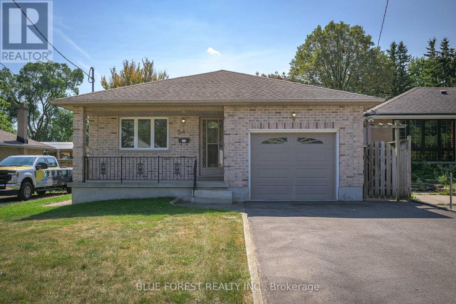 547 Creston Ave, London, ON N6C 3A5