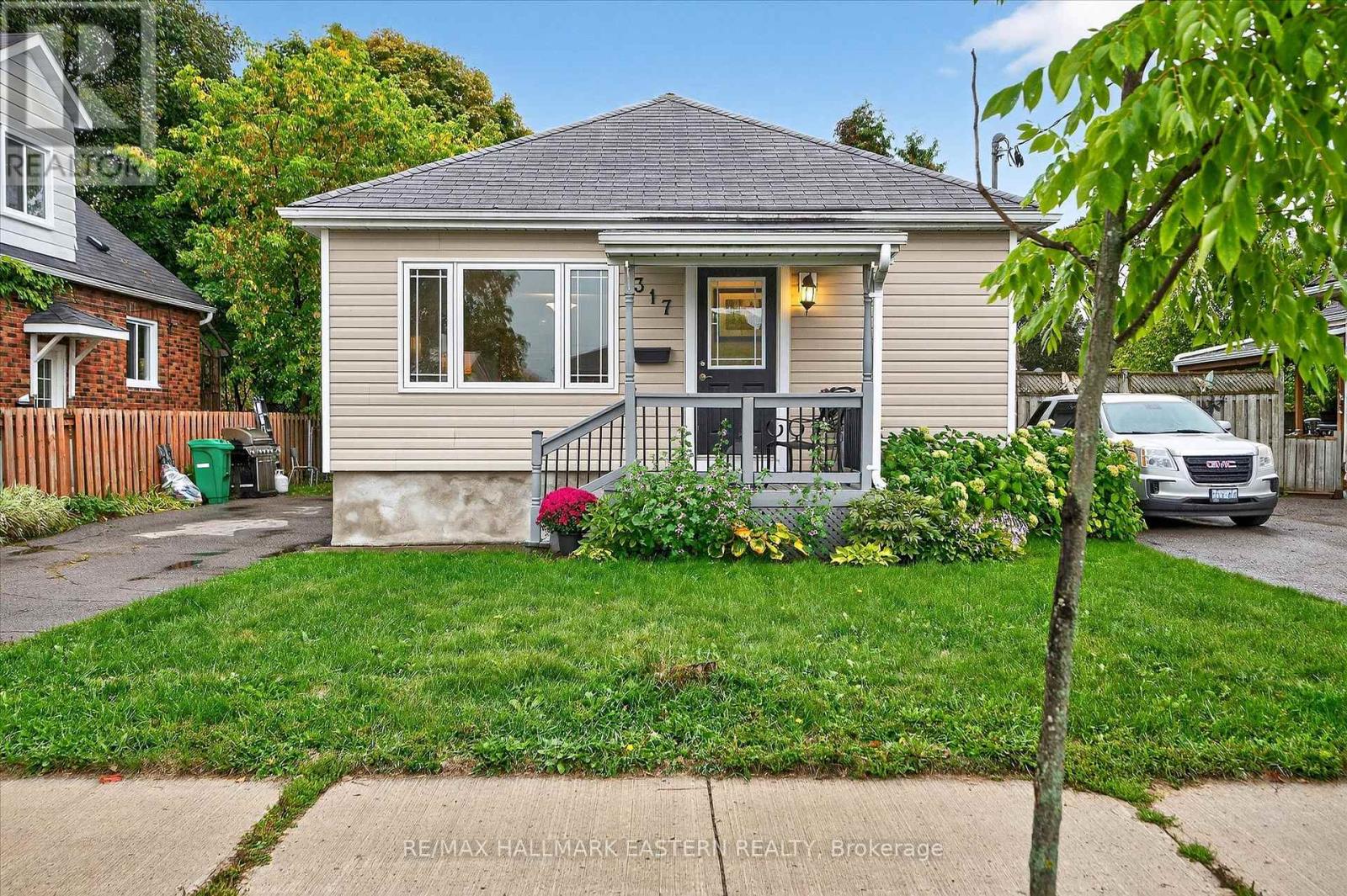 317 Wilson St Ward 1 St, Peterborough, ON K9J 1T4
