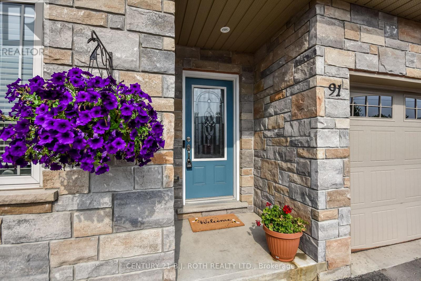 91 Lucy Ln, Orillia, ON L3V 7A8