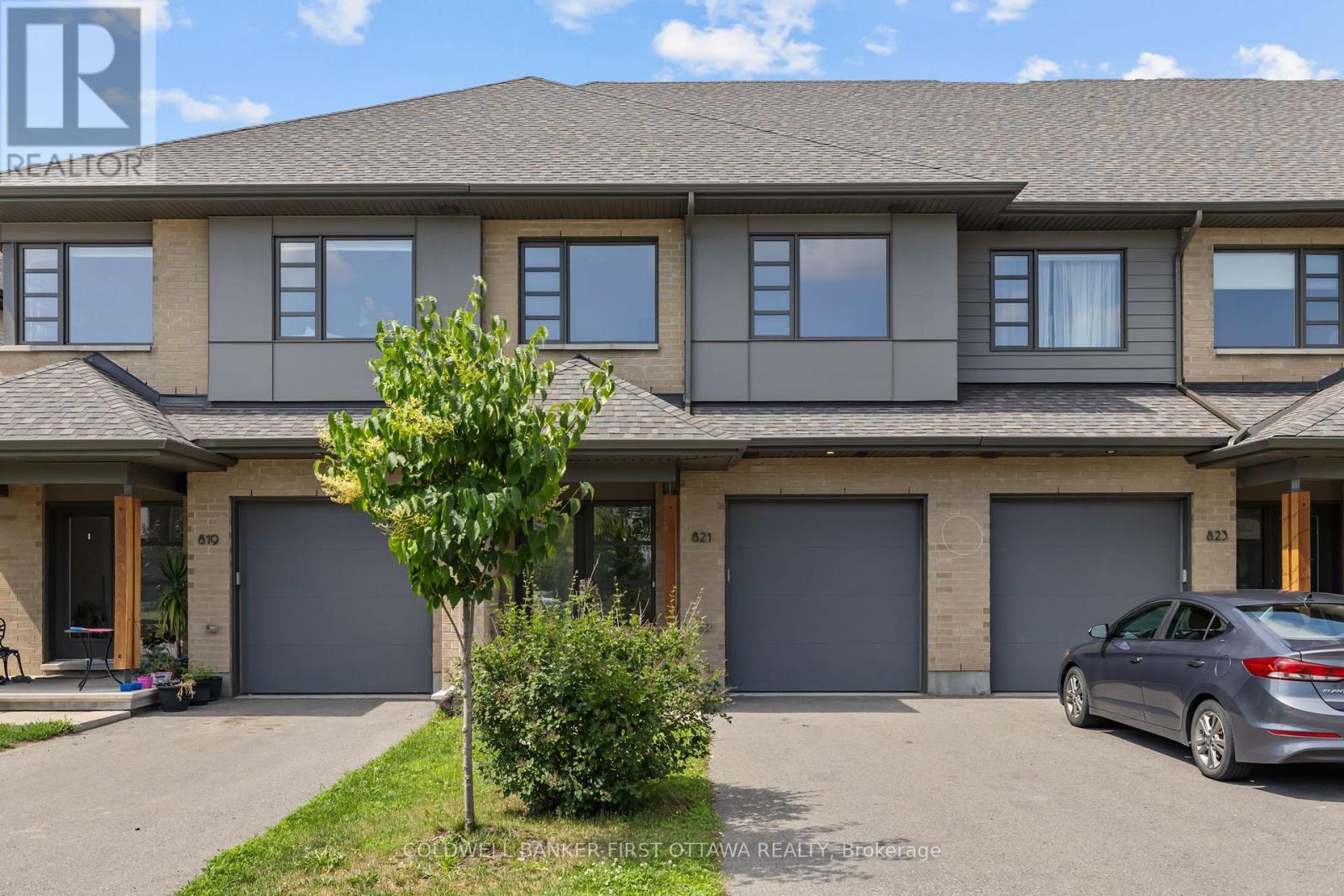 821 Quartet Ave, Ottawa, ON K1X 0C4