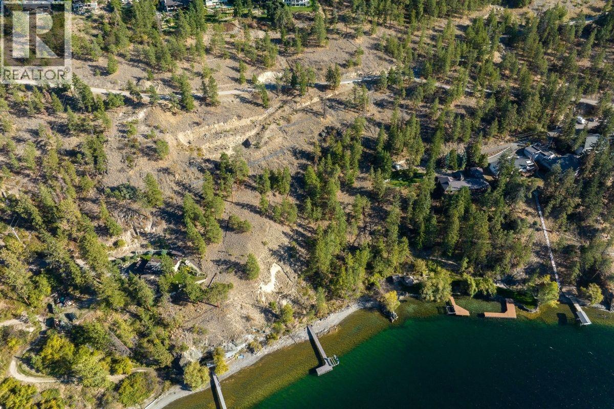 250 Lochview Rd, Kelowna, BC V1V 1G8