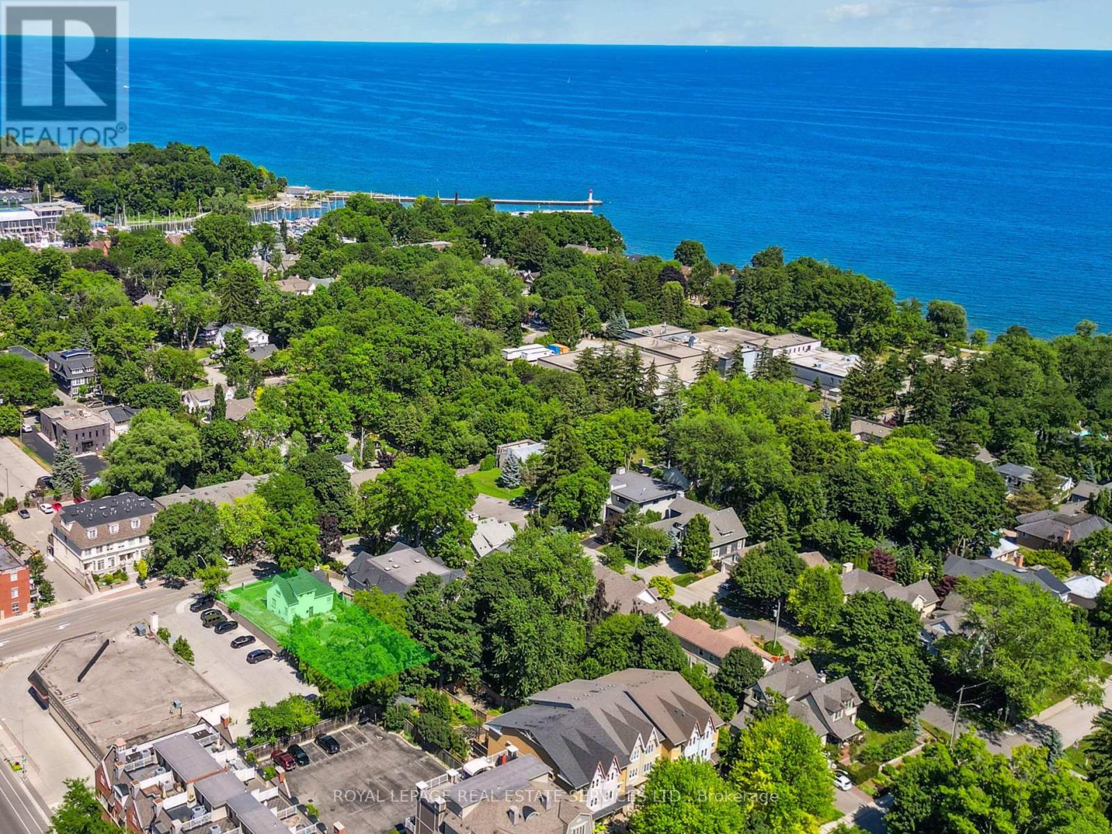 86 Kerr St, Oakville, ON L6K 3A3
