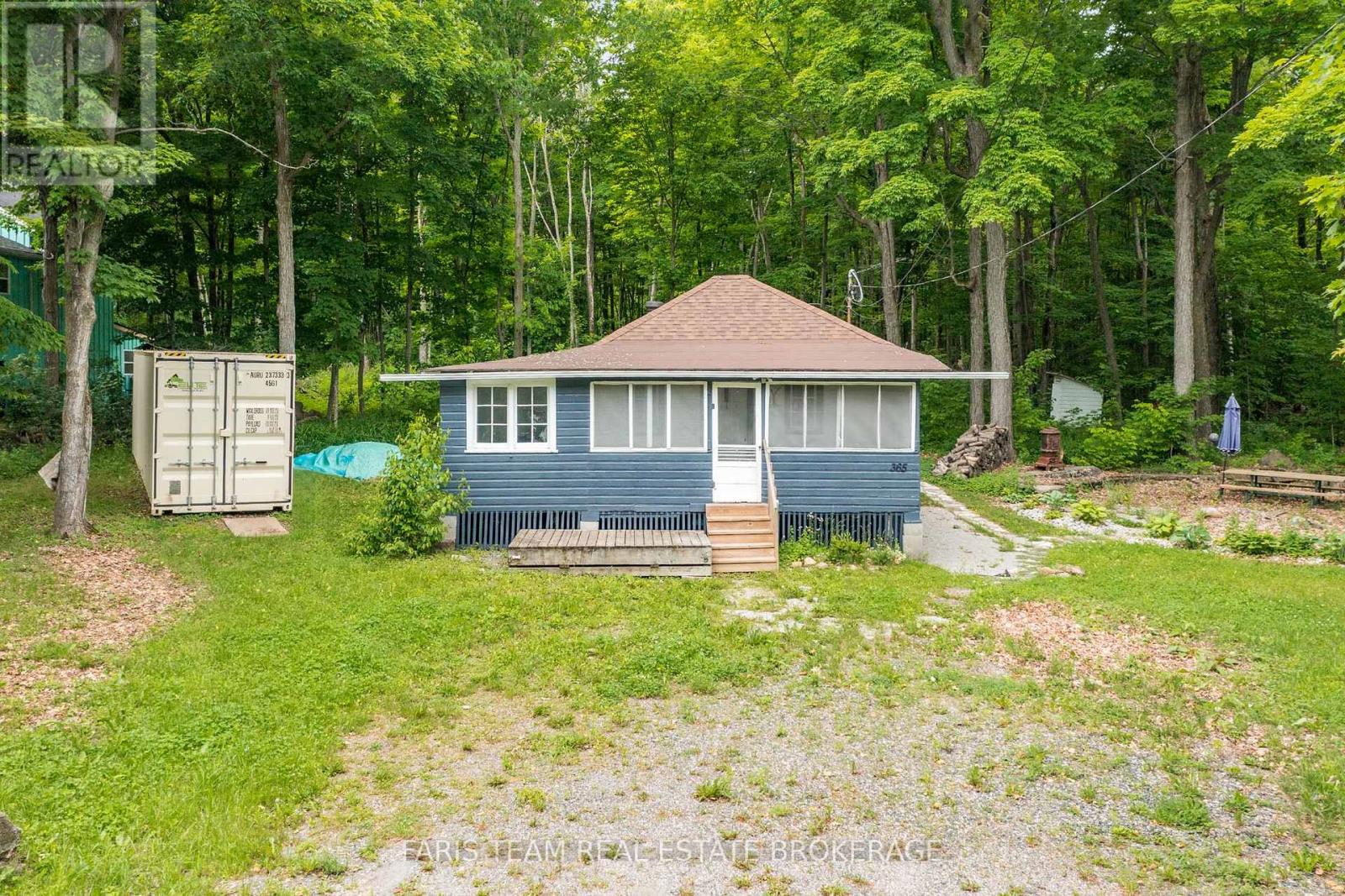365 Robins Point Rd, Tay, ON L0K 2A0