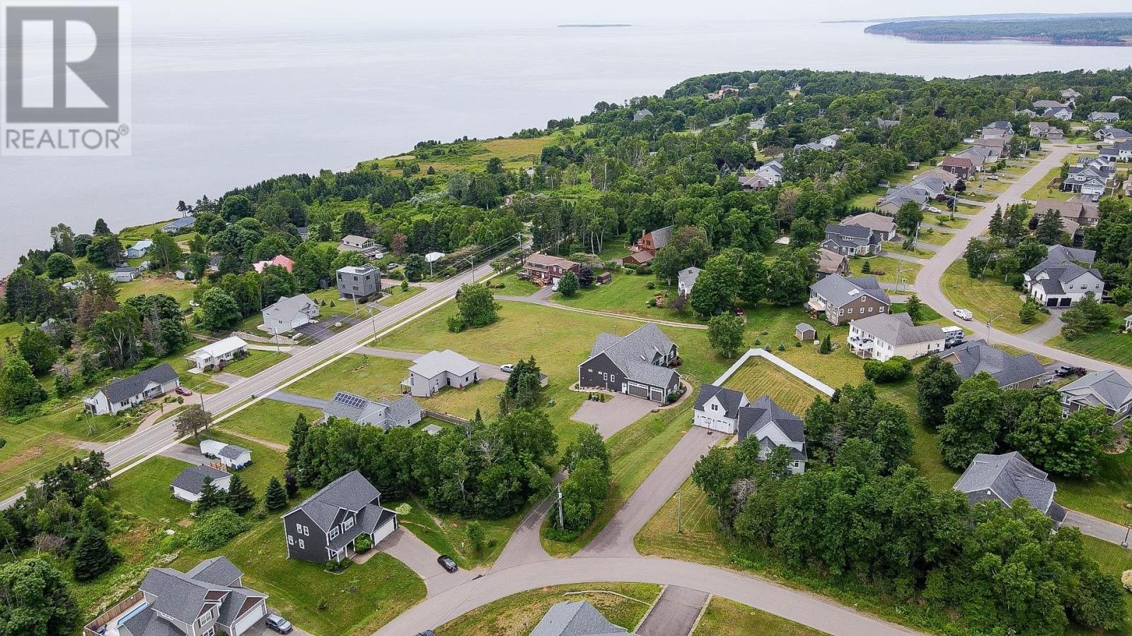 23 Paget Keppoch Lot Cres, Stratford, PE C1B 0E3
