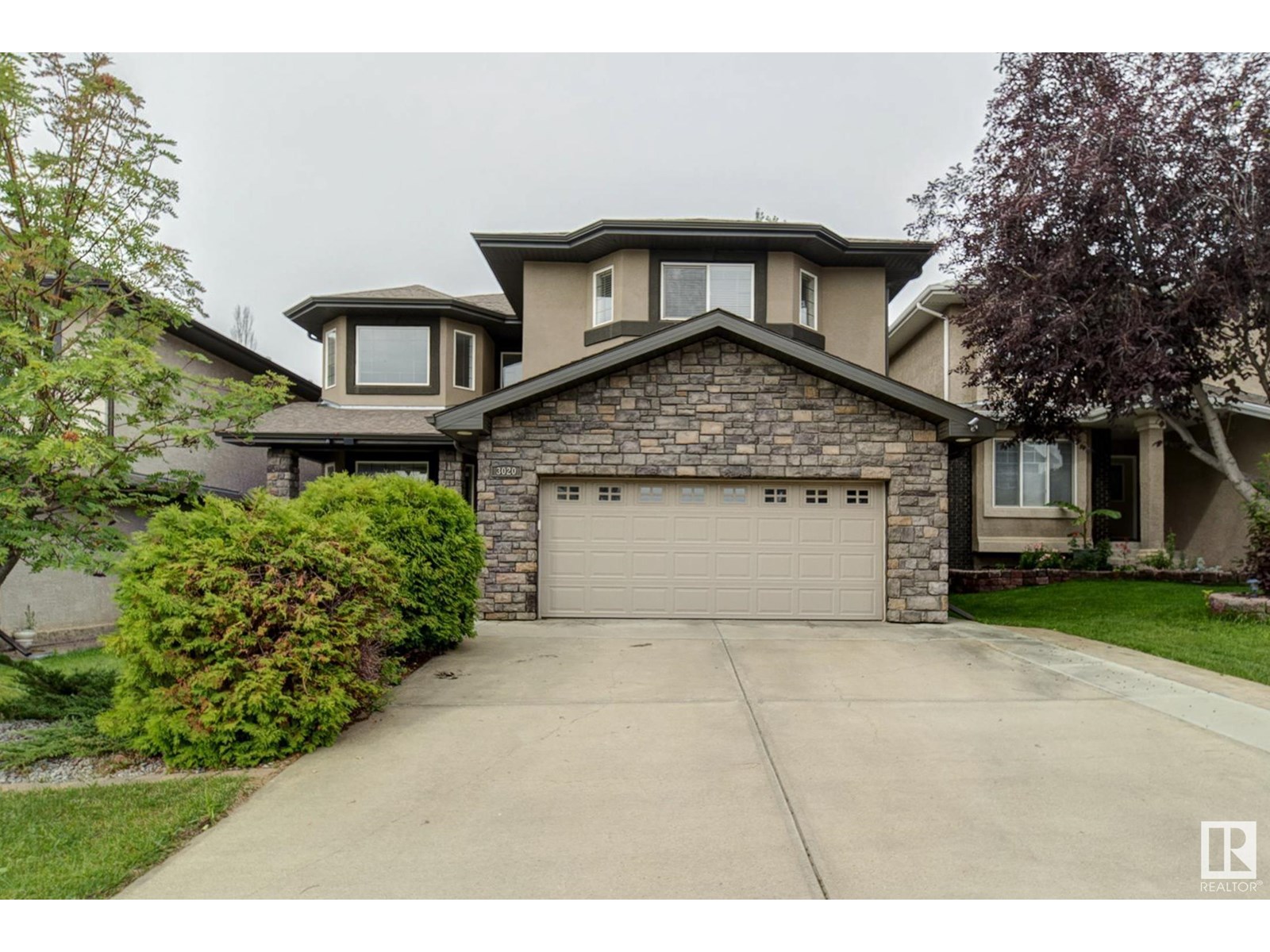 3020 Macneil Way NW, Edmonton, AB T6R 3C5
