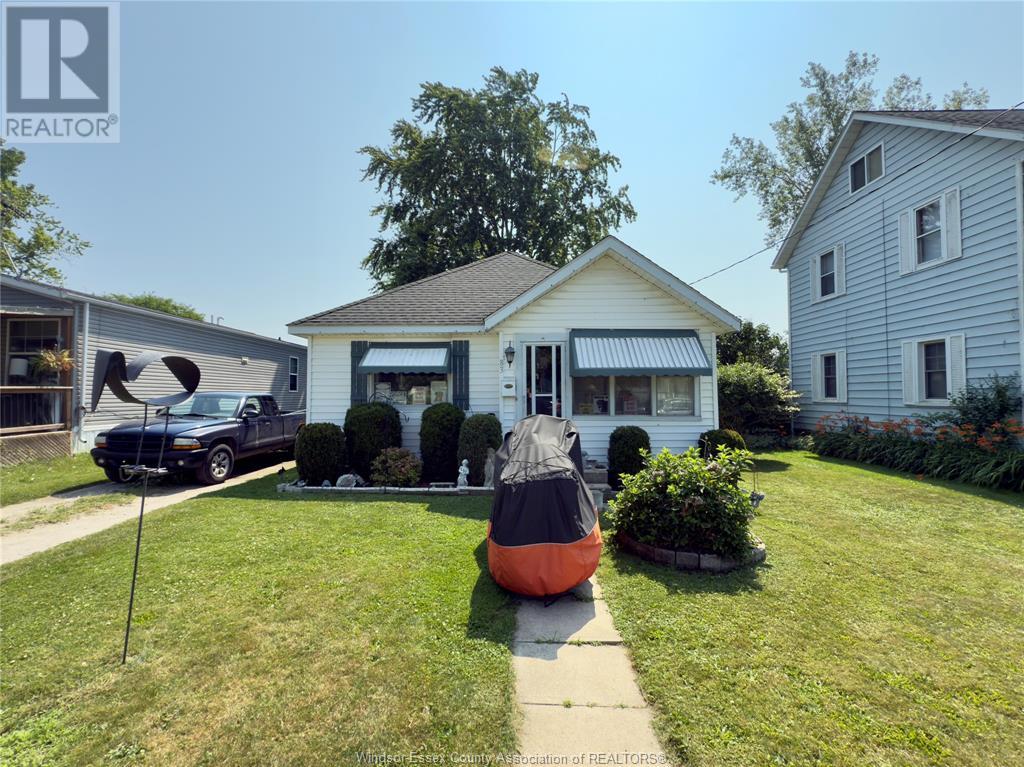 83 Victoria Ave, Kingsville, ON N9Y 1T2