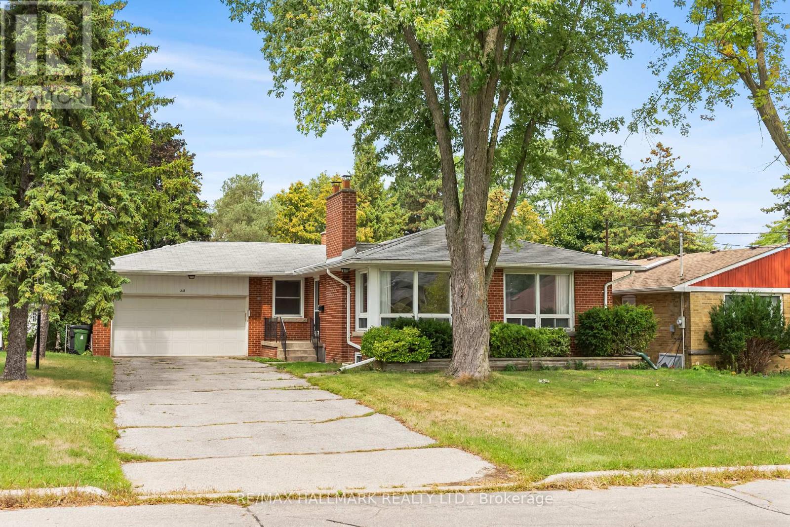 232 Newton Dr, Toronto, ON M2M 2P3