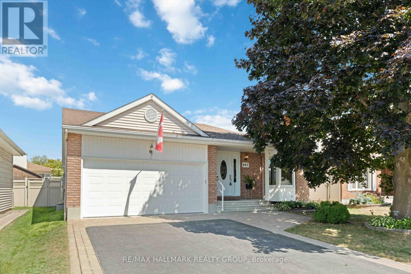 647 Apollo Way, Ottawa, ON K4A 1T2