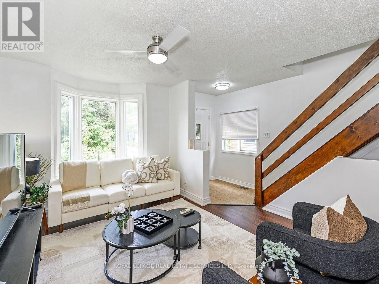 135 Bernice Cres, Toronto, ON M6N 1X3