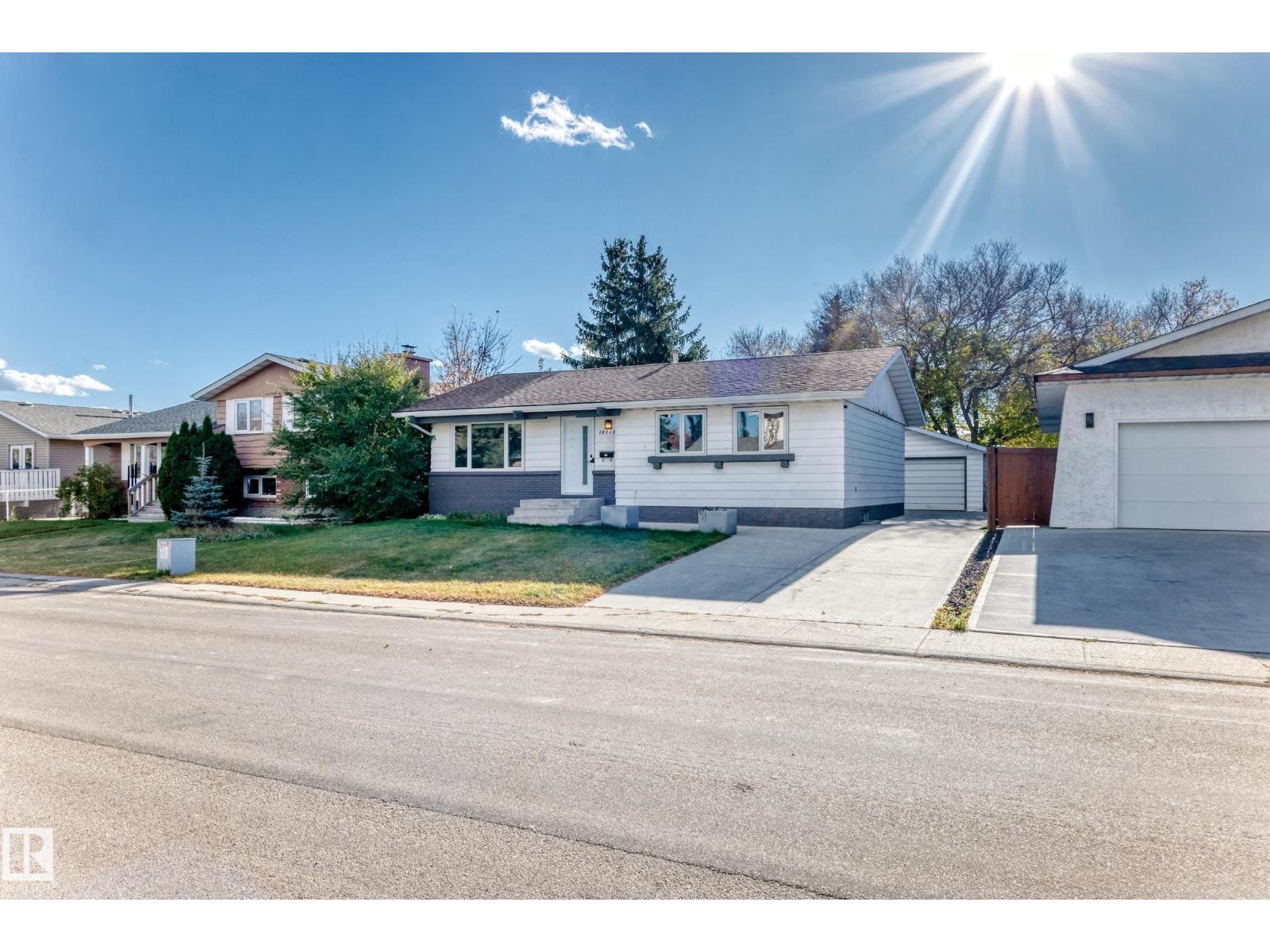 80 Av Nw Unit 18215 #a, Edmonton, AB T5T 0V4