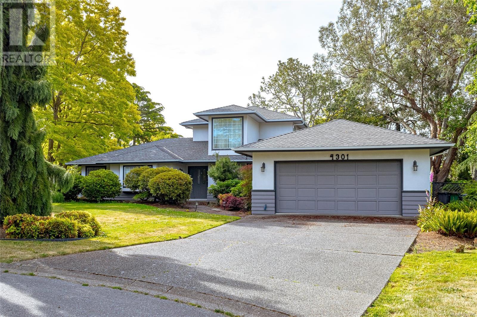 4301 Maltwood Close, Saanich, BC V8X 5C7