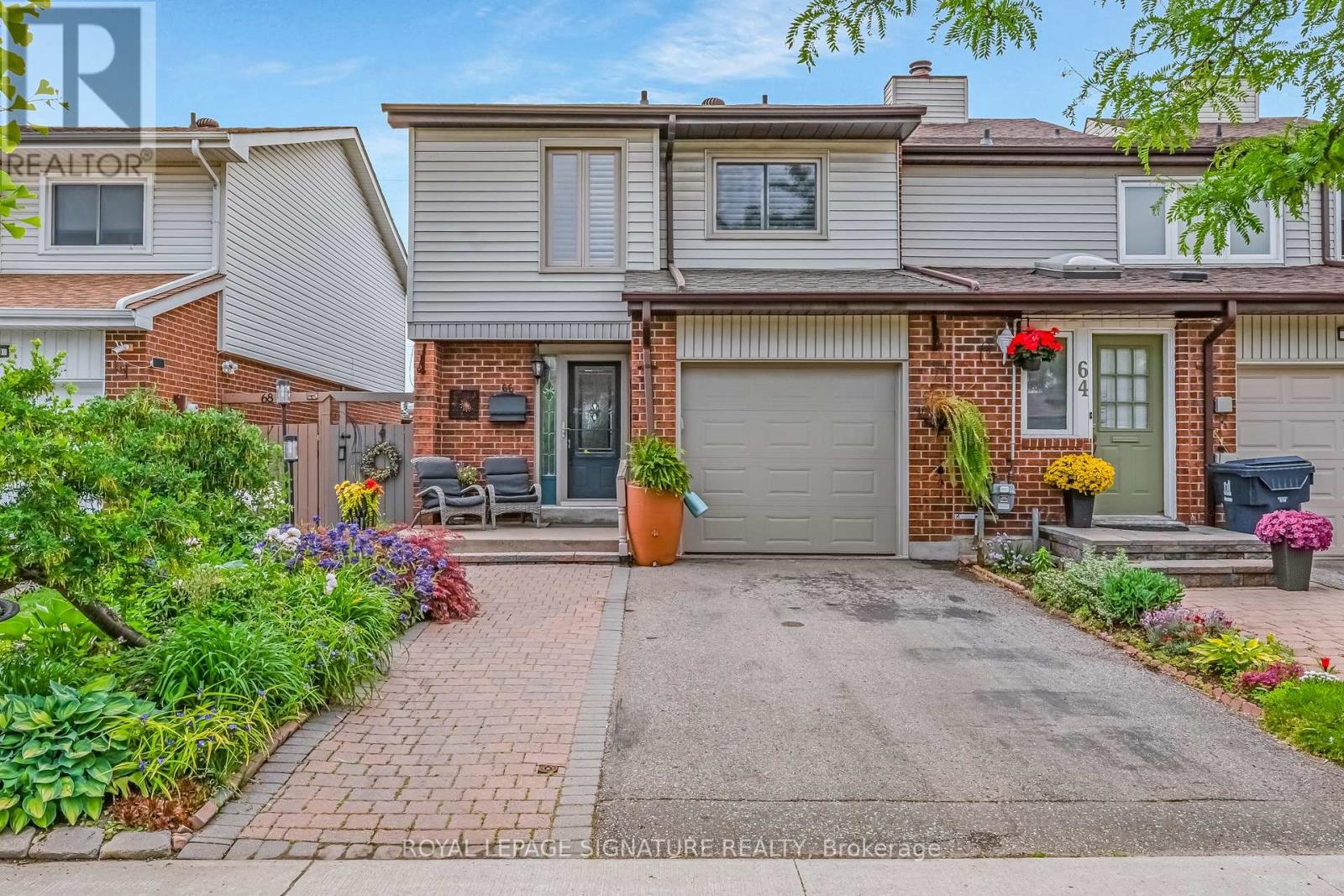 66 Springhouse Sq, Toronto, ON M1W 2X1