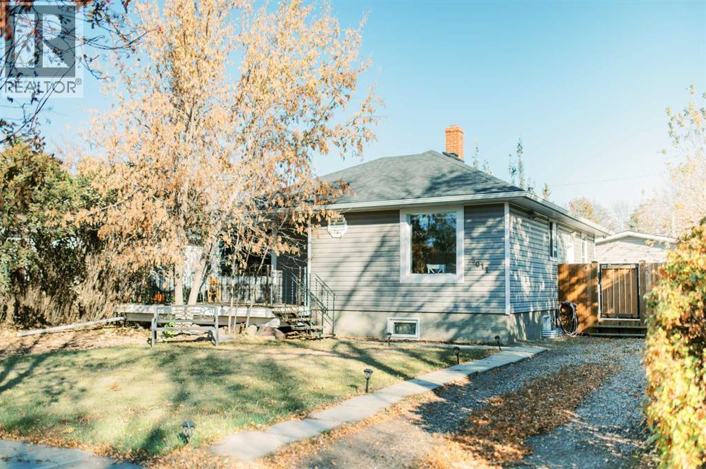 56 Street Unit 5011, Stettler, AB T4K 1B4