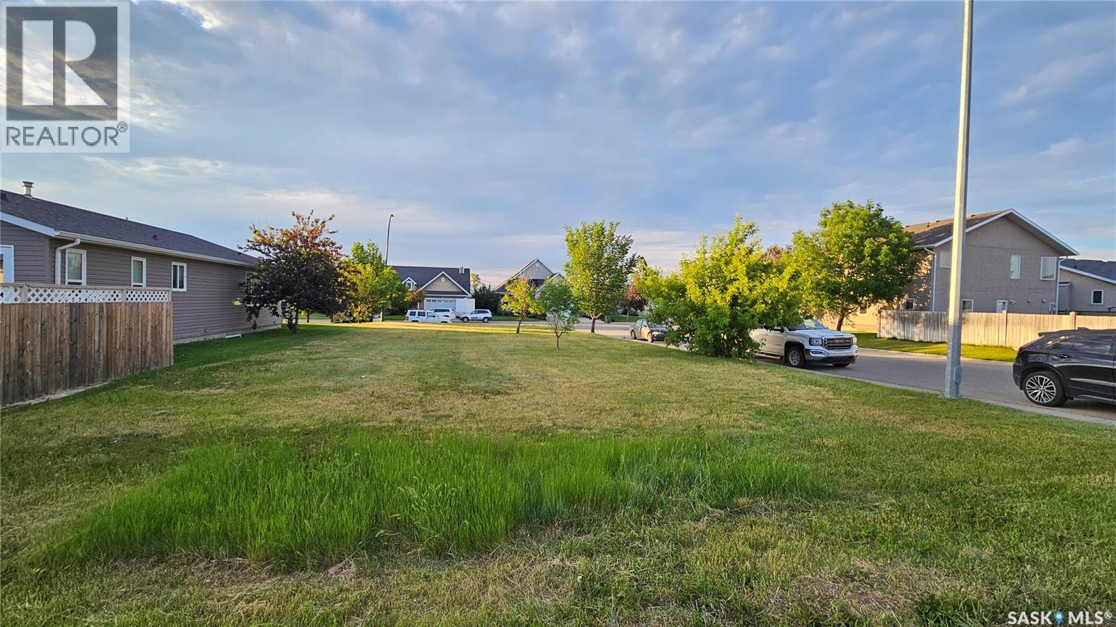 254 Wellington Dr, Moose Jaw, SK S6K 0A1