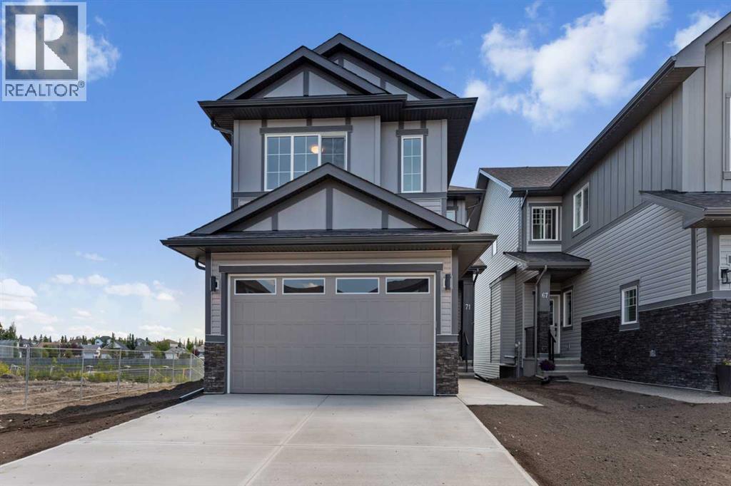 71 Saddlebred Pl, Cochrane, AB T4C 3E7