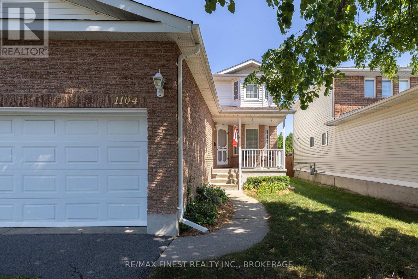 1104 Acadia Dr, Kingston, ON K7M 8V7