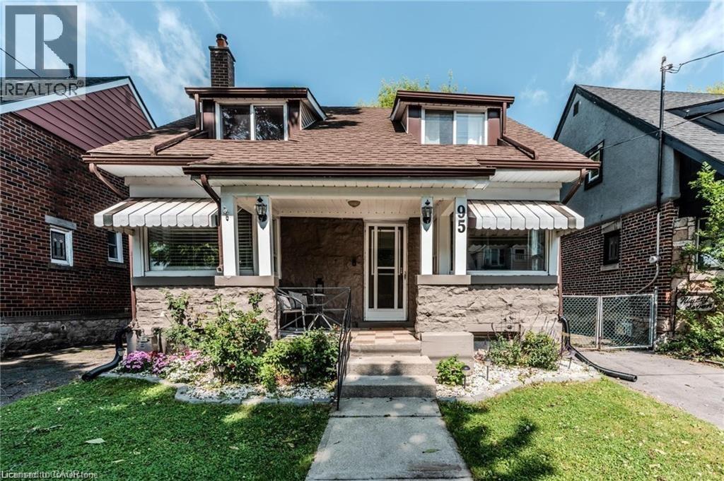 95 Paradise Rd N, Hamilton, ON L8S 3S9